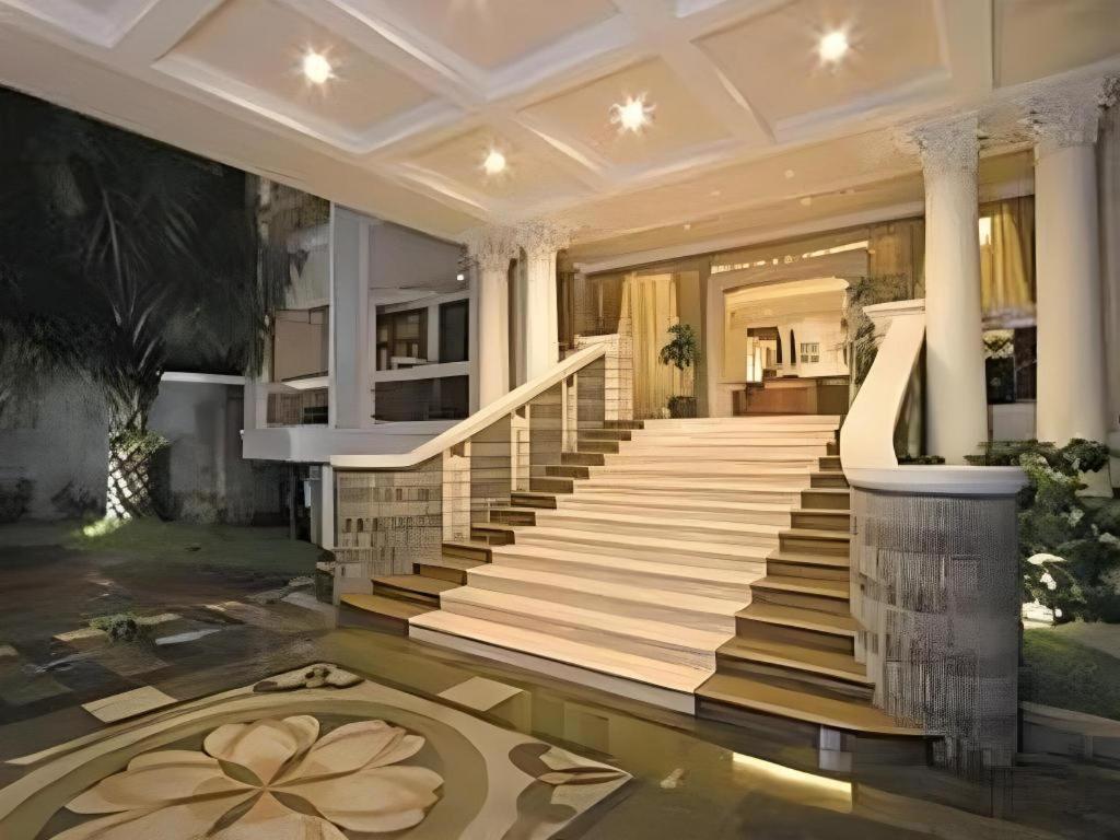 Hotel Le Beringin Salatiga Exterior foto